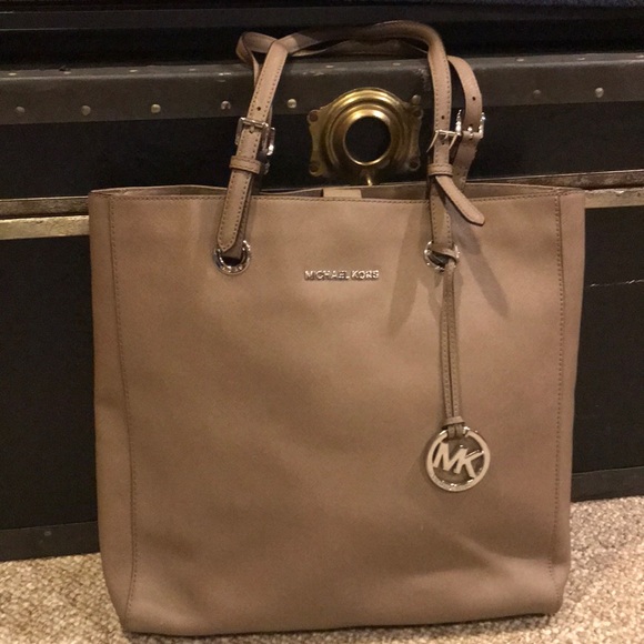 Michael Kors Handbags - Brown Michael Kors Tote